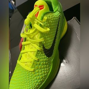 Nike Kobe 6 Grinch & Nike Kyrie 6 University Red